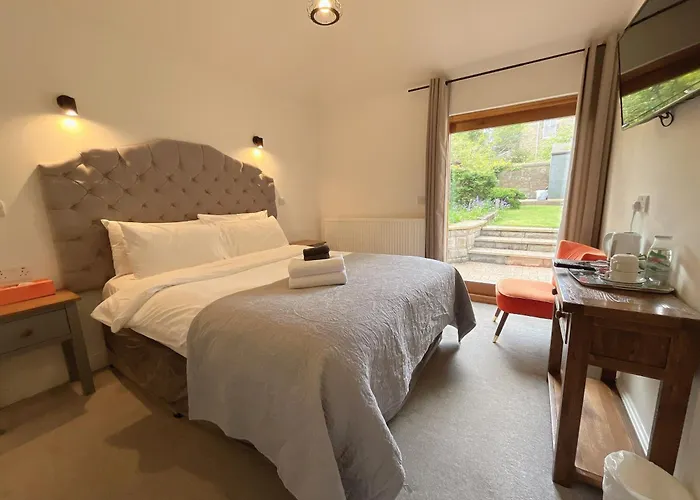 Allison House 16 招待所