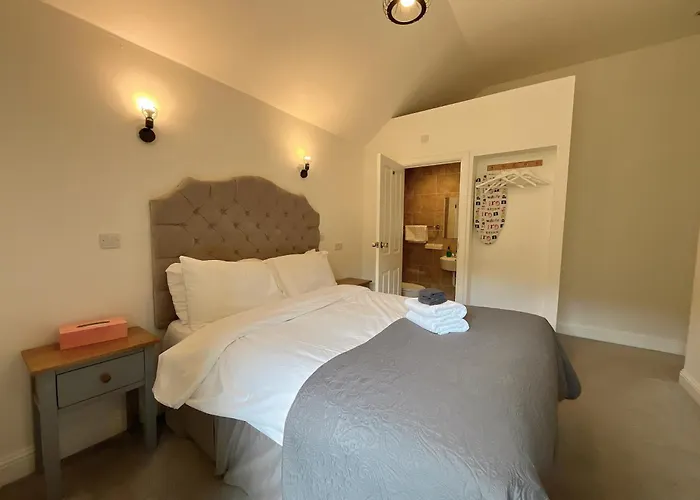 Allison House 16 招待所