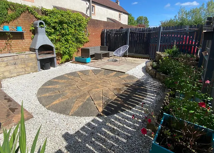 Cosy 2 Bedroom With Free Parking Near Apartment