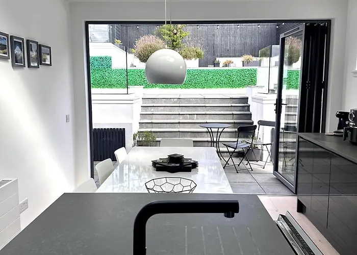Kaimes Kip Stylish Five Bedroom Dom wakacyjny