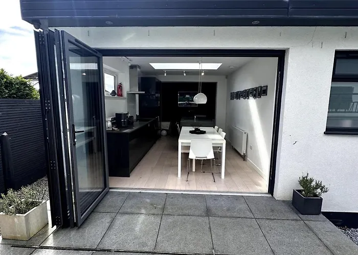 Kaimes Kip Stylish Five Bedroom Dom wakacyjny