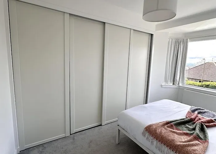 Dom wakacyjny Kaimes Kip Stylish Five Bedroom