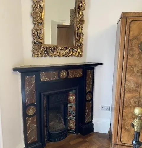 Immaculate One Bedroom Flat In The Centre Apartament Edynburg