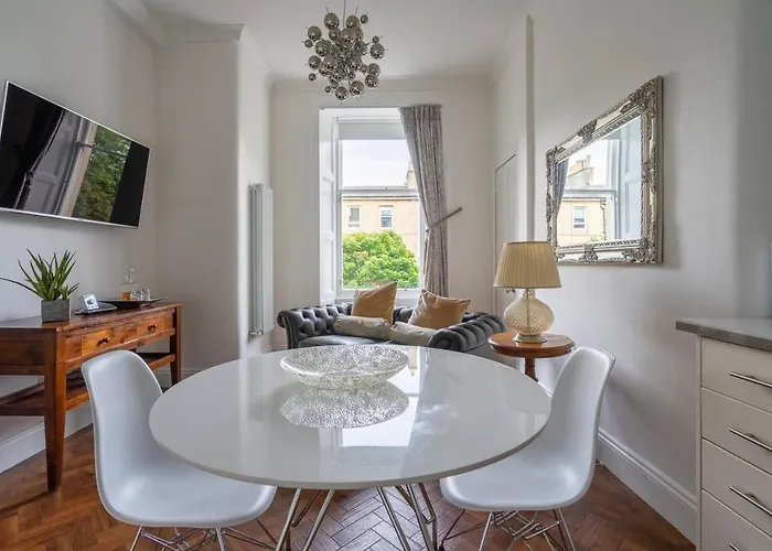 Immaculate One Bedroom Flat In The Centre Apartament