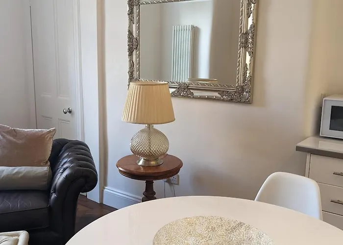 Immaculate One Bedroom Flat In The Centre Apartament *