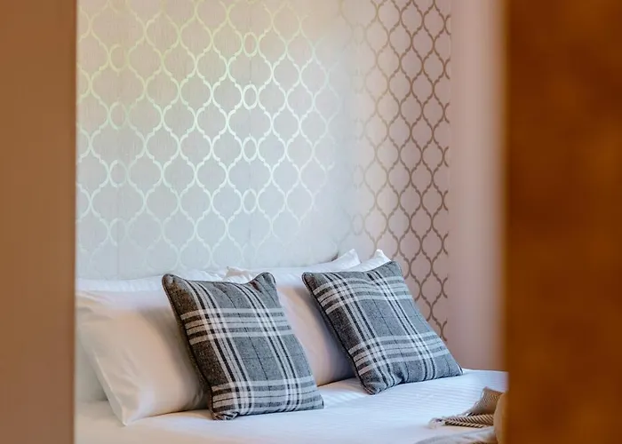 Roseburn Retreat 2b Free Parking *