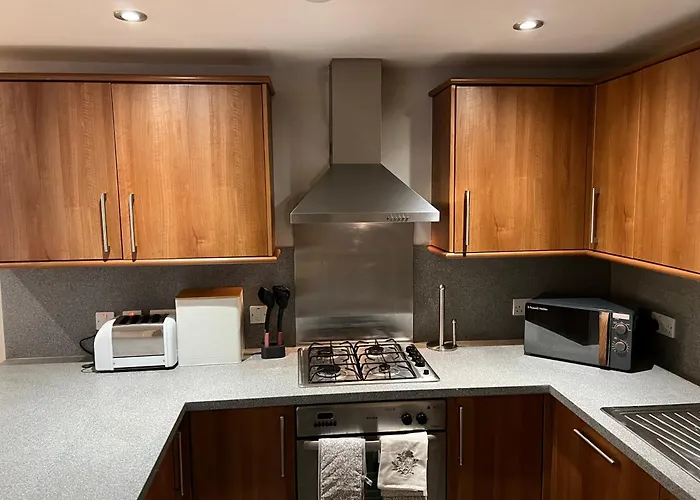Beautiful Church Conversion, Apartment Edinburgh