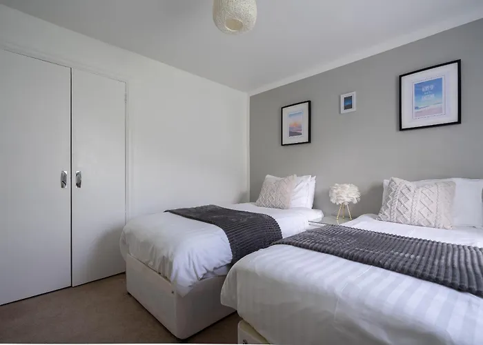 Centre House - 5 Bedrooms - Sleeps 9 - Parking Edynburg