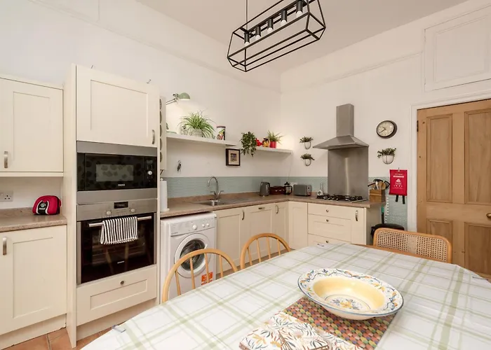 The Lauderdale Street * Edinburgh