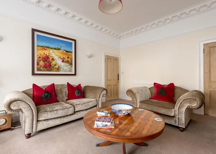 The Lauderdale Street Apartment