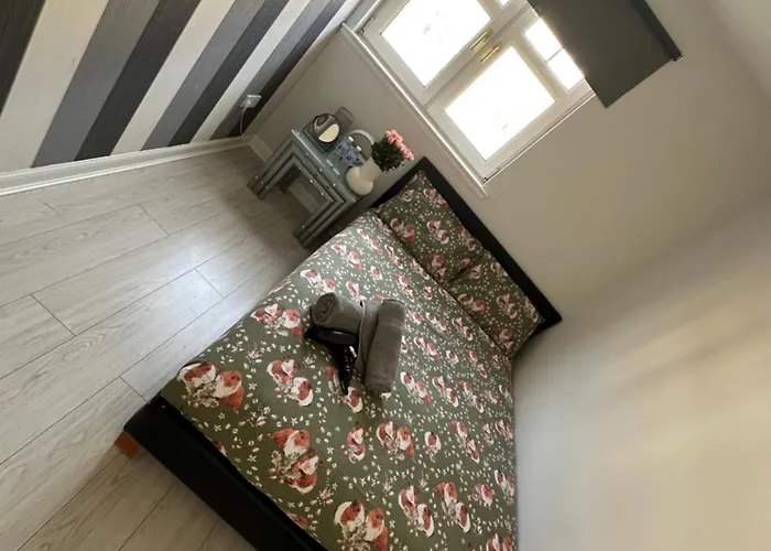 Old Town Place شقة