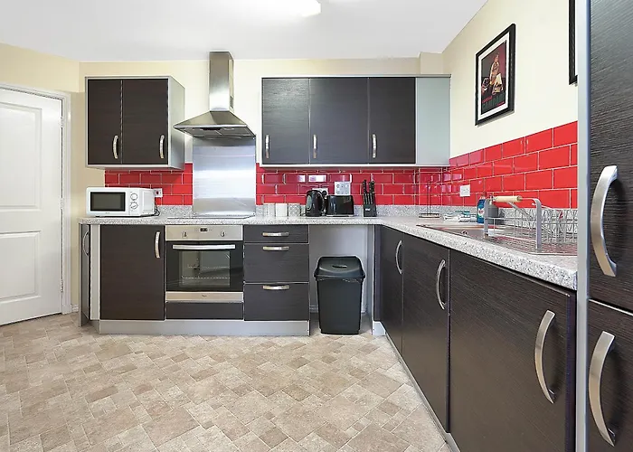 The Lochend Two Bedroom 아파트 *