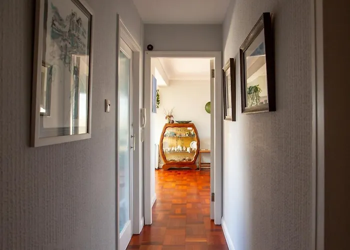 Mid-century Gem Steps From The Appartamento *