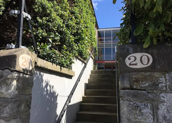 Mid-century Gem Steps From The Appartamento