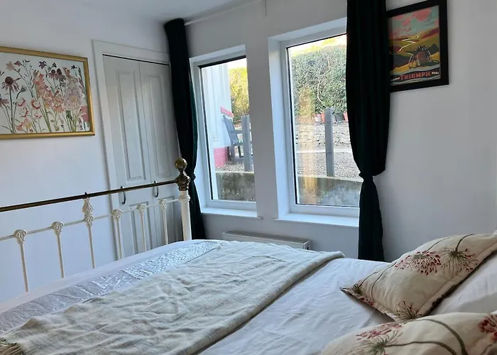 Self-contained Ground Level With Hill View Appartement