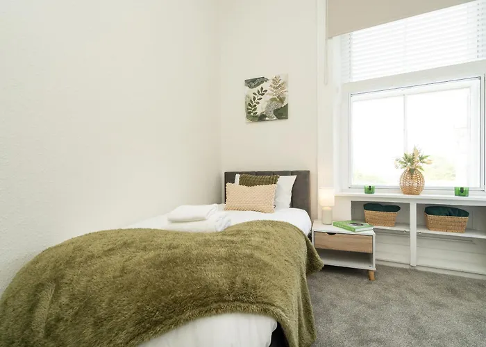 Stylish 3 Bed New Town - Traquair