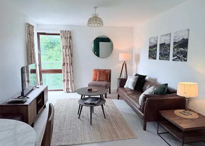 Cosy & 2 Bedrooms *