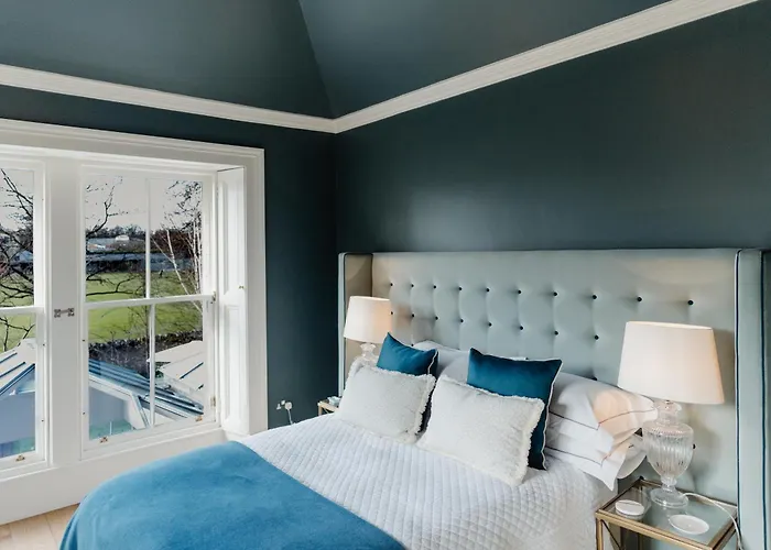 Private And Prestigious Luxury *