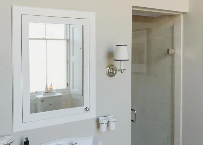 Private And Prestigious Luxury Edinburgh