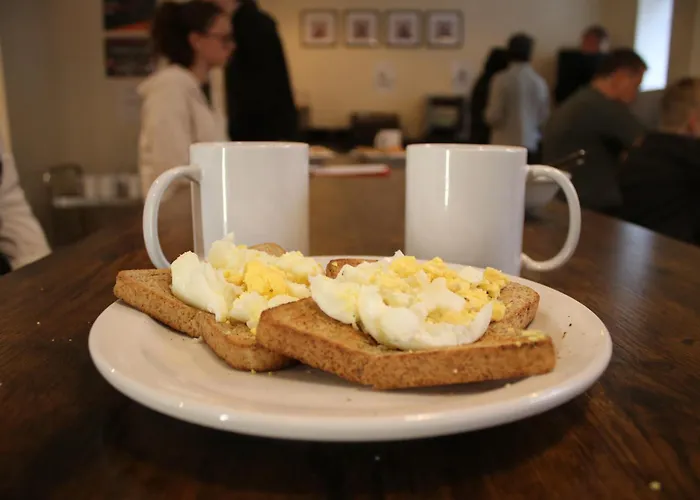 Safestay Edinburgh Cowgate Hostel *