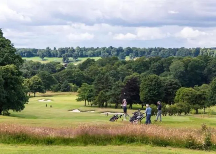 Nyaraló Whole House Let For Dp World Tour, Overlooking Bruntsfield Links 18th Fairway, 30 Min Drive From The Renaissance Club *