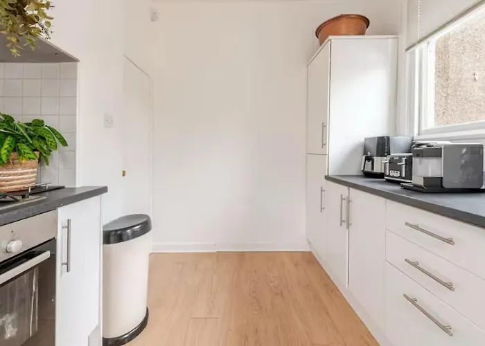 Wonderwall - Huge Garden In Luxury House - Free Parking