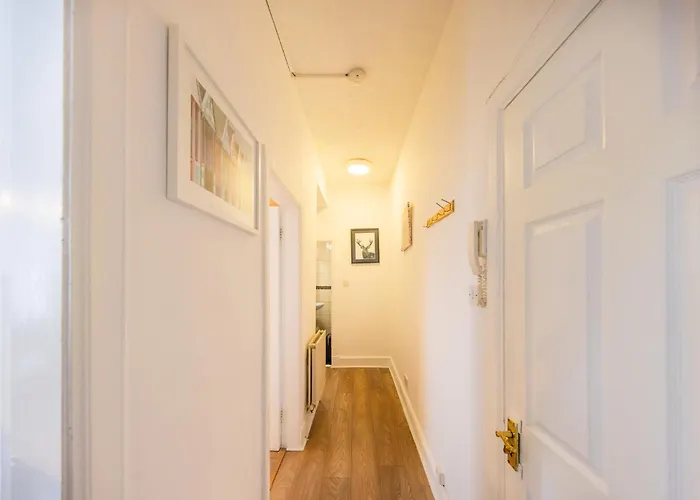 Central Edinburgh Apartment By The Castle Apartamento