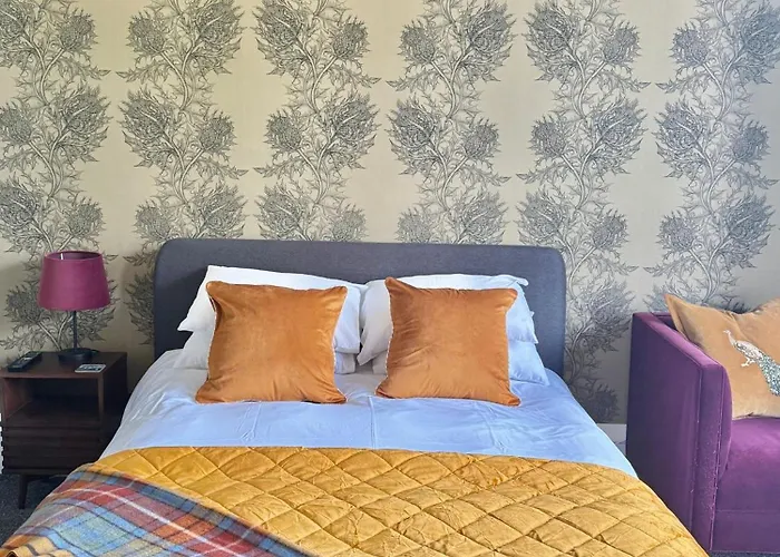 Scot Townhouse 4*