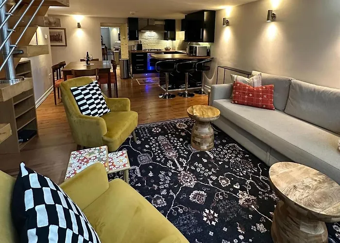 Apartament Stylish 2br - Walk To Attraction Edynburg