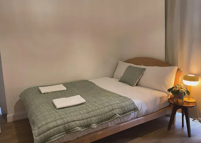 Quiet Garden View 2br Center Near Fringe * Edinburgh