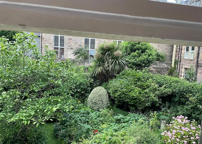Quiet Garden View 2br Center Near Fringe * Edinburgh
