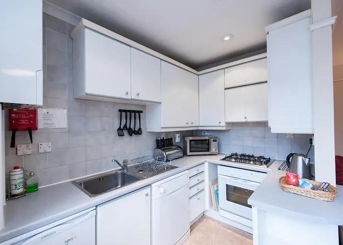 Apartment Writers View, Royal Mile