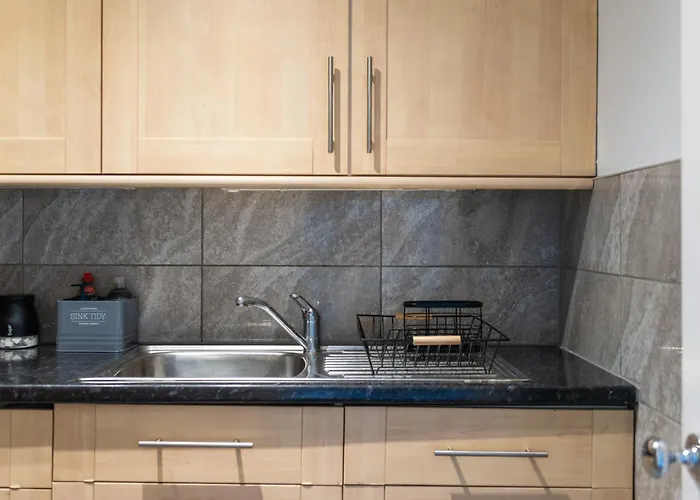 Cosy 2-bedroom Flat Close To Centre Apartament Edynburg
