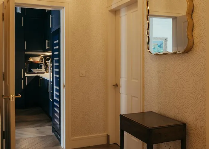 Forth Street 公寓 *