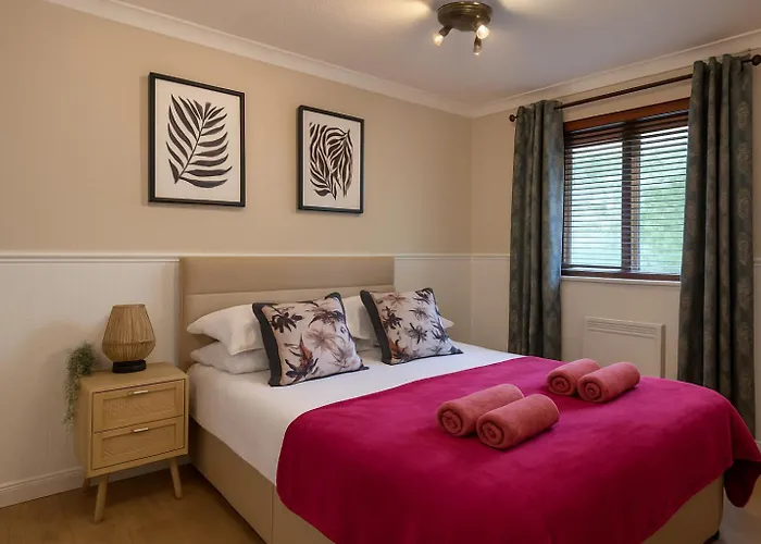 1br With Free Parking Sleeps 4 Apartment *