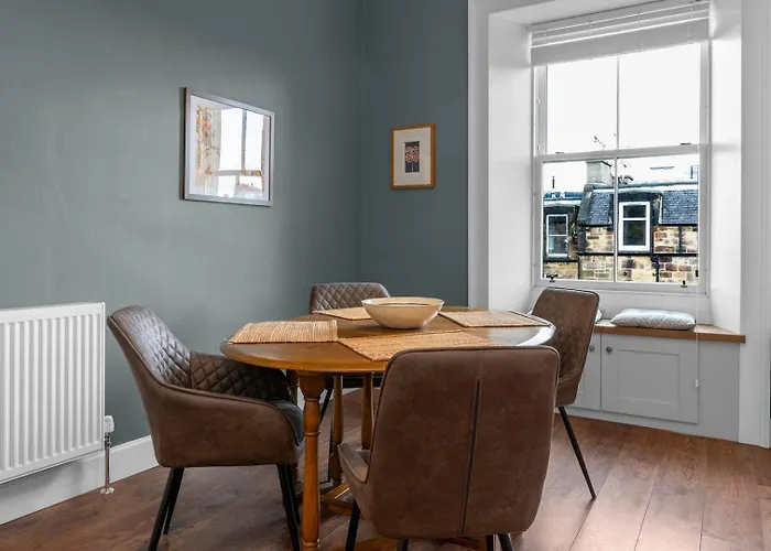Guestready - Charming In Lägenhet Edinburg