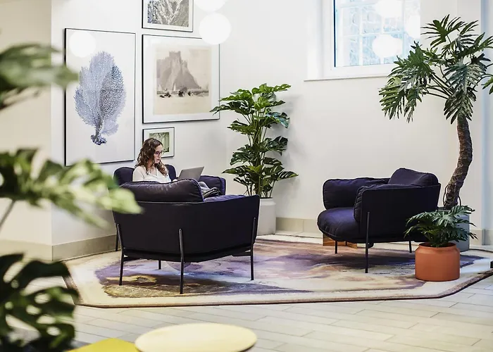 Apartahotel Adagio Royal Mile 4*