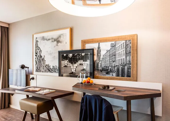 Apartahotel Adagio Royal Mile 4*