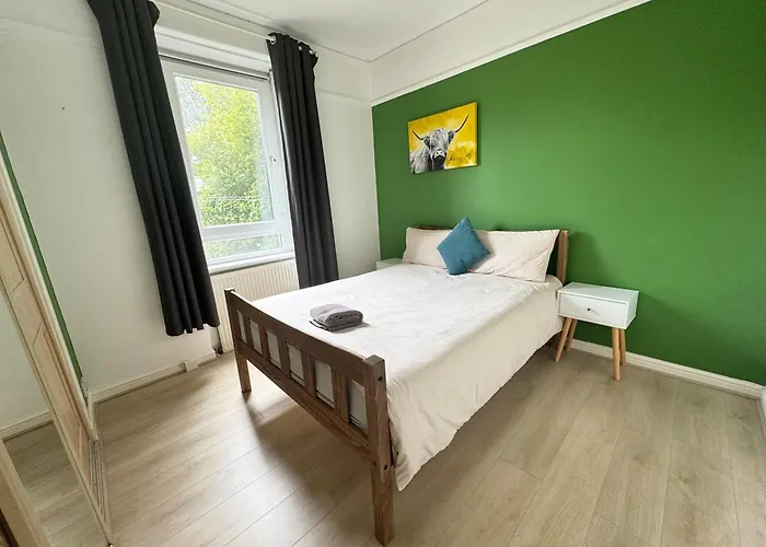 Peaceful Central Accessible Home With Great Amenities& Free Parking * 에든버러