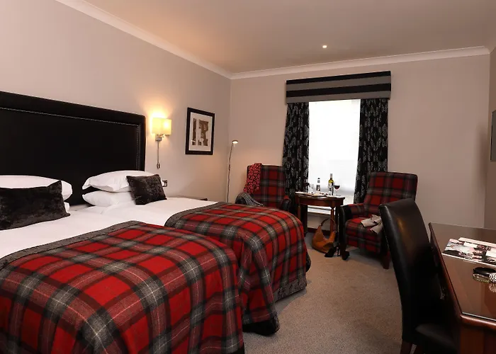 Marriott Holyrood 4*