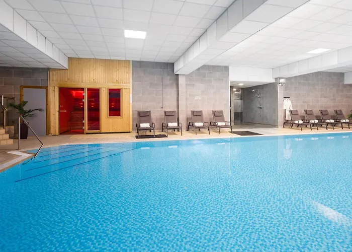 Marriott Holyrood 4*