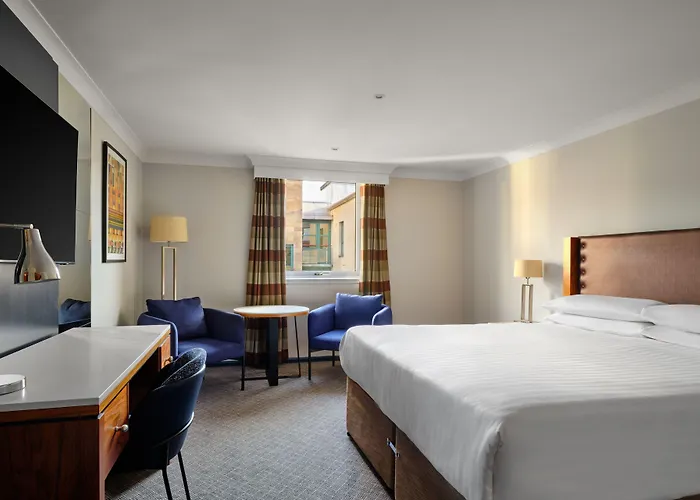 Marriott Holyrood 4*