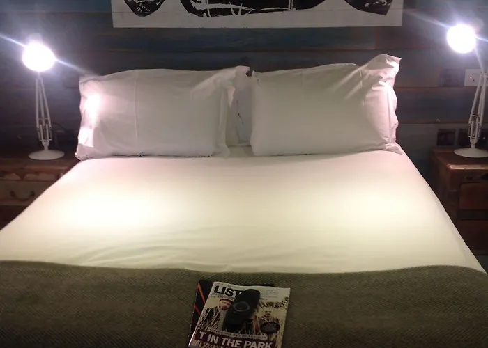 מלון Stay Central Hotel אדינבורו