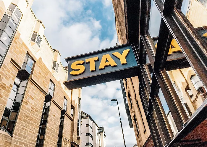 מלון Stay Central Hotel