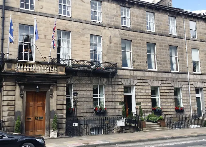 Royal Scots Club 3*