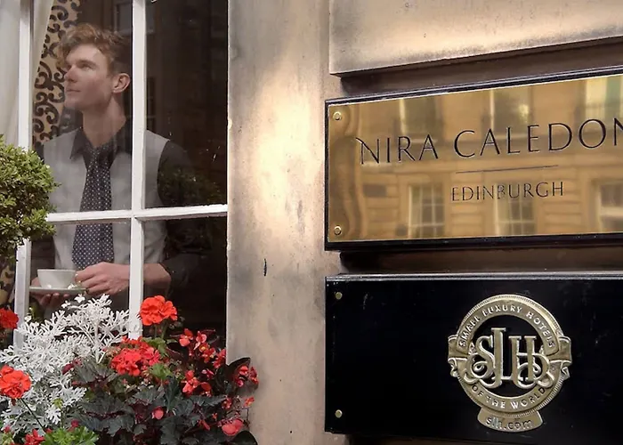 Nira Caledonia Hotel 4*