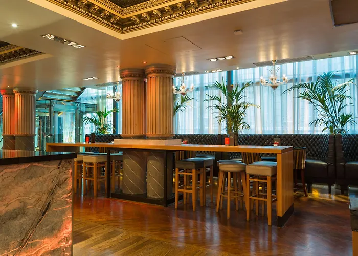 Le Monde Edinburgh