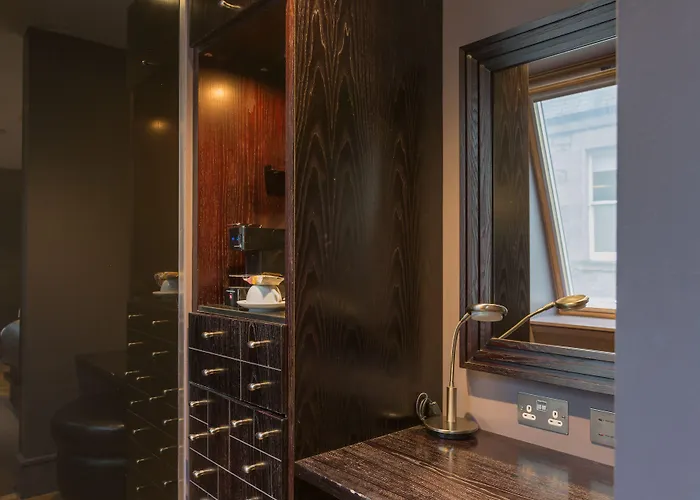 Le Monde Otel Edinburgh