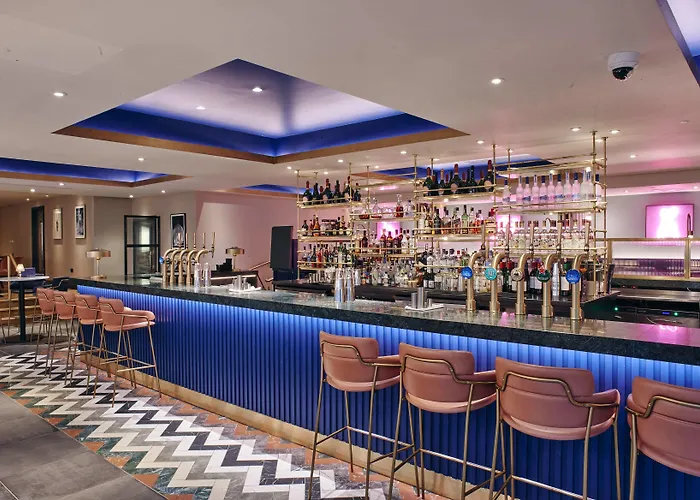 Le Monde 4* Edinburgh