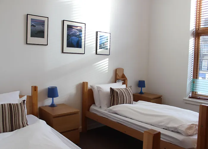 Edinburgh Central Accommodation Hostel *
